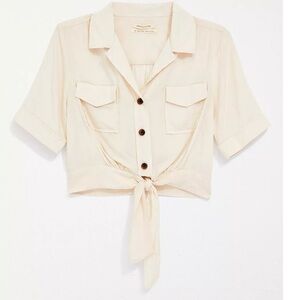 URBAN OUTFITTERS • Mensy button-down tie front crop top • Small